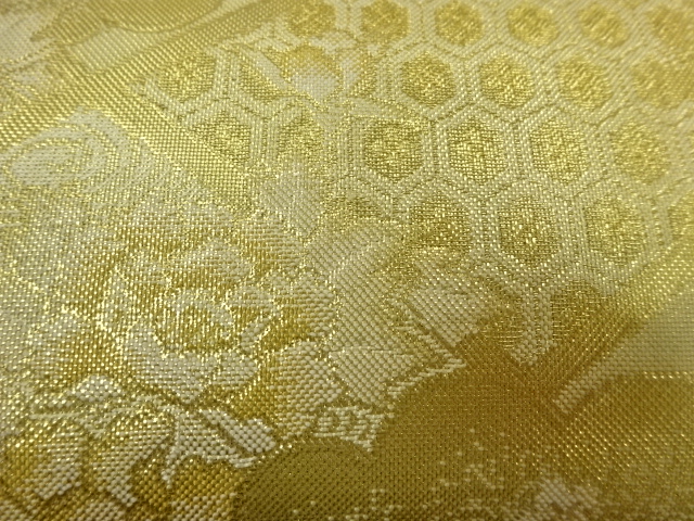  リサイクル　襷に草花・古典柄模様織出し和装バッグ